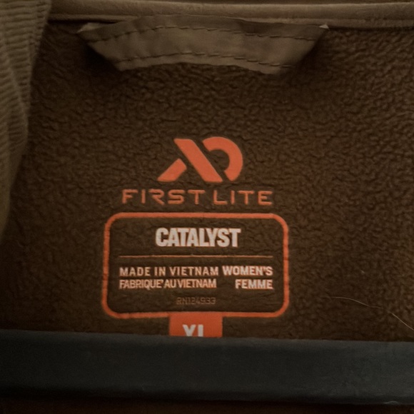 First Lite w’s Catalyst Jacket - Picture 2 of 10